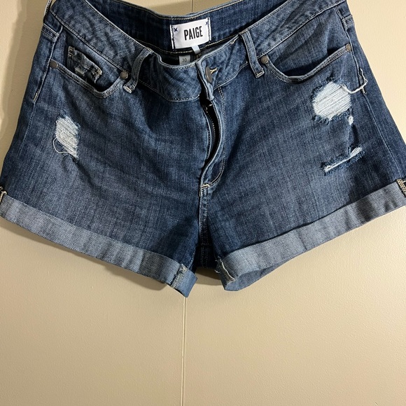 Paige Medium Wash Distressed Denim Shorts EUC - size 30 - Picture 1 of 8